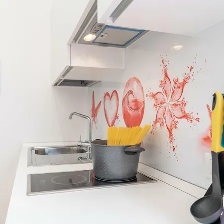 Appartement Casa Lolla, A Red Rose In